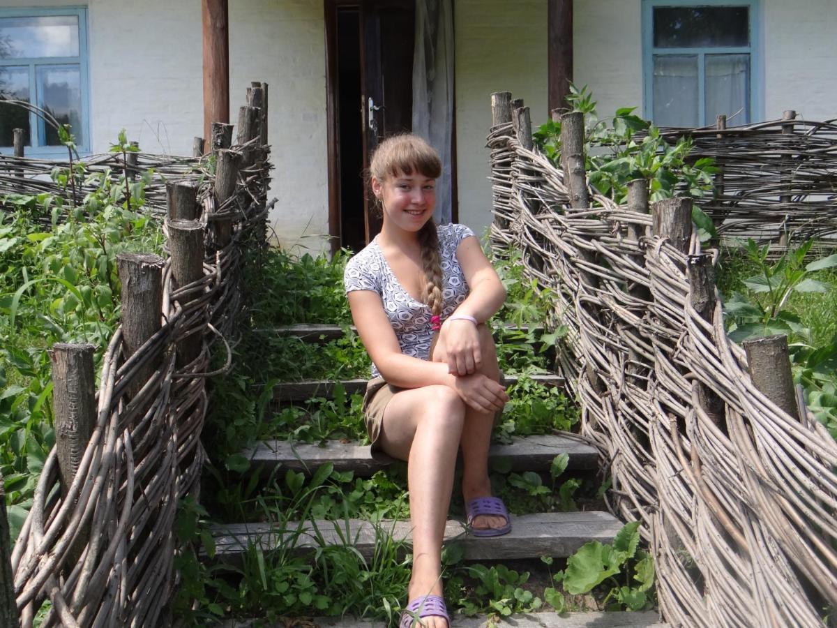 Maliovnytsya Guest House Dybintsy Екстериор снимка
